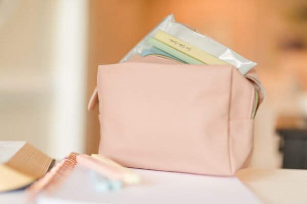 Soul Sisters Devotional Pouch with No-Bleed Bible Highlighters - Image 4