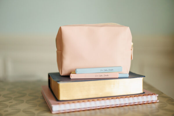 Soul Sisters Devotional Pouch with No-Bleed Bible Highlighters
